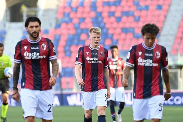 世界杯-奥亚萨瓦尔点射波罗破门 西班牙2-0法国进决赛